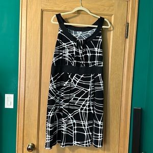 Worthington Black and white patterned scoop neck dress, XL
